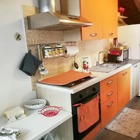 Spacious In 95 M² Mountain View