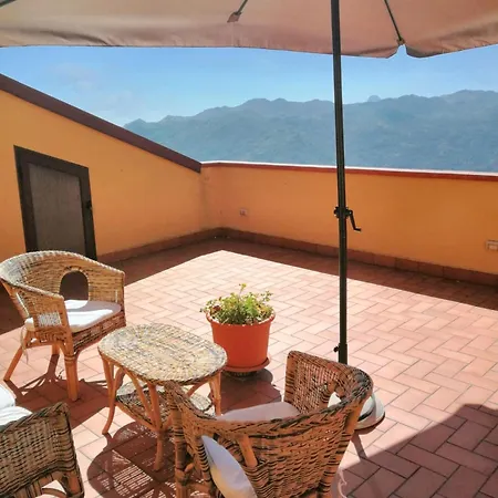 아파트 Spacious In 95 M² Mountain View *